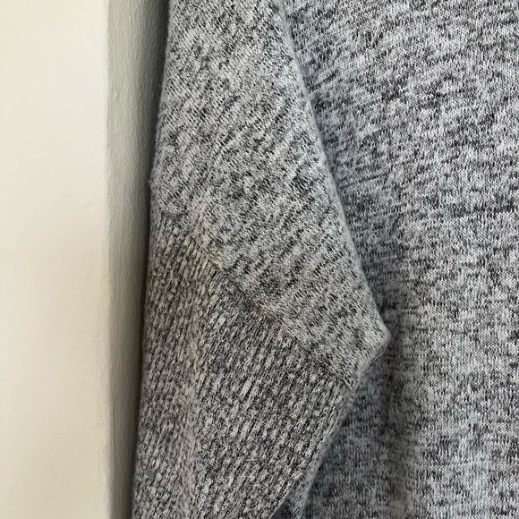 Gray Lounge Set - Picture 7 of 15